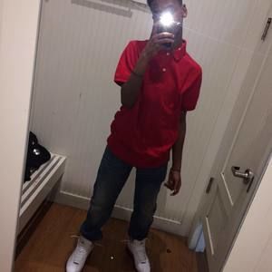 Meet your Posher, Emmanuel